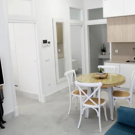 Infantas 26 Apartment *